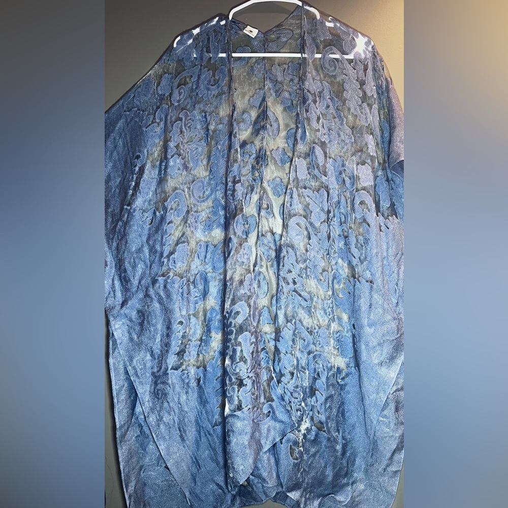Jessica McClintock Sheer Embroidered Blue Kimono Wrap - Picture 5 of 6